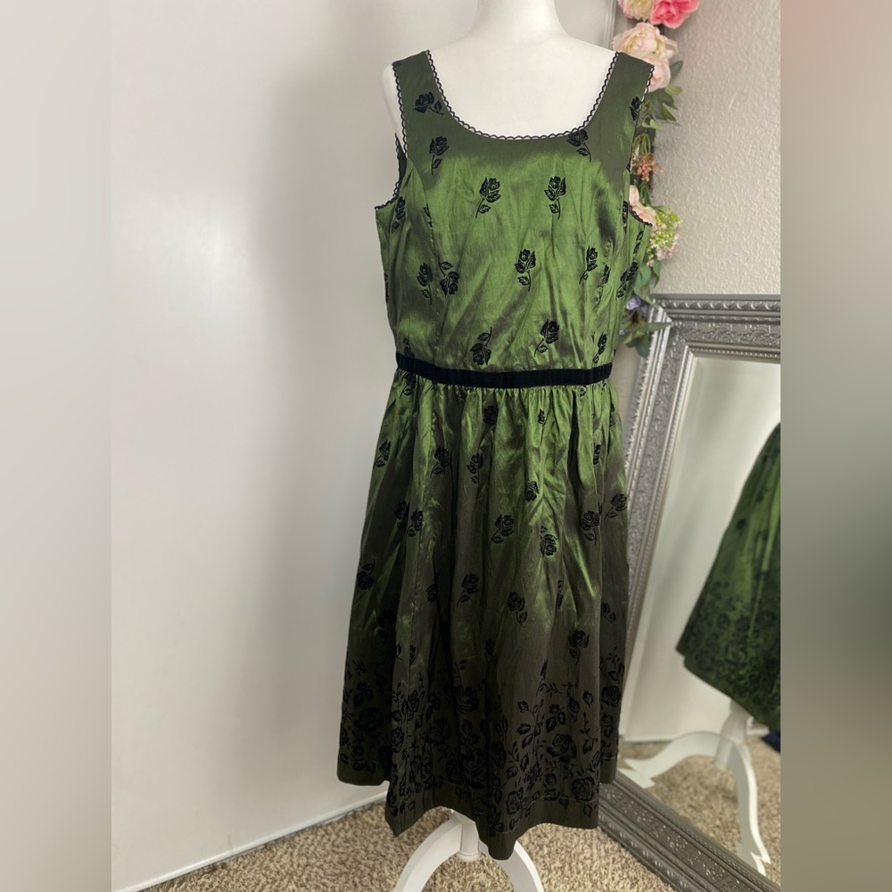 ❗️SOLD❗️Neca Twilight Bella Swan Birthday Dress New Moon Size 2XL - Picture 2 of 16